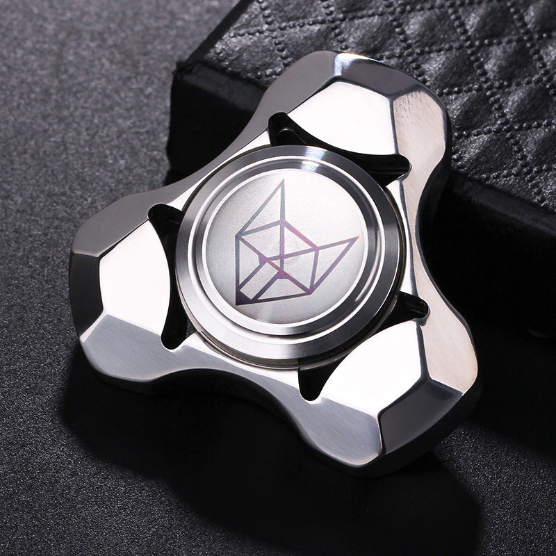 Facet Spinner